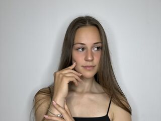 camslut fingering pussy LarissaRodina