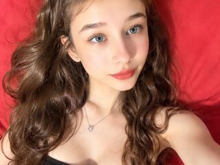 naked webcamgirl LashawnLebert