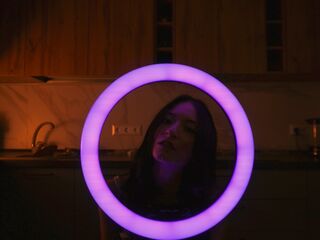 naked cam girl masturbating with sextoy LessyLuiz