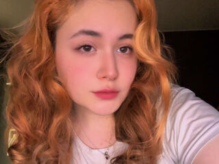 free nude cam LiliPlishi