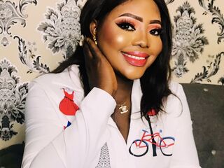 nude webcamgirl LoloDave