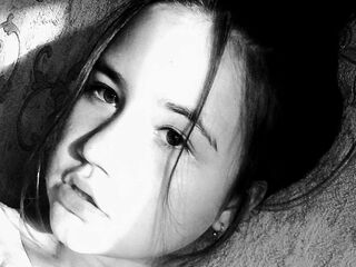 hot cam girl masturbating with vibrator LoriFlox