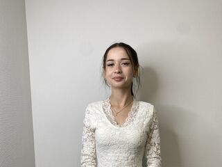 girl webcam show LouiseUsie