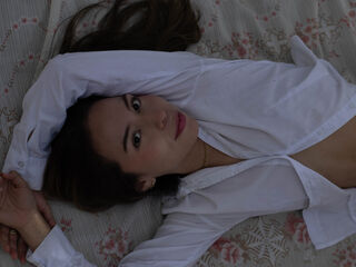 topless camgirl LuluBerr