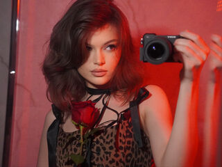 nude gamgirl LunaBruna