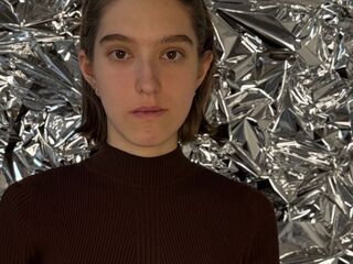 free nude live show MaeganDegiacomo