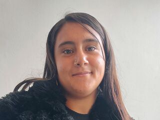 hot cam girl fingering pussy MarianDiore