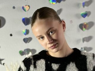 girl webcam naked MarthaKraichely