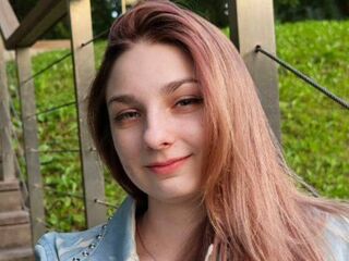 girl topless chat MaryaSerrin