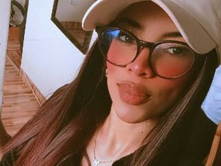 nude webcamgirl pic MeliRivers