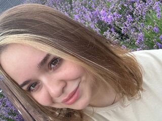 fingering girl webcam  MelissaBowen