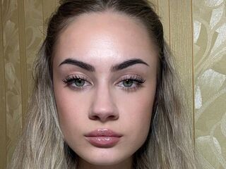 hot strip tease webcam MellieSchultze