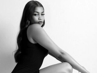 camgirl chat room MilaJohn