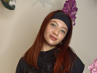 webcam girl MonaDobin