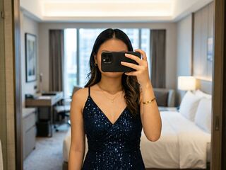 naked cam girl masturbating with vibrator NehaSharmau