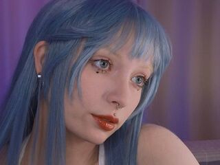 camgirl masturbating with sex toy NicoleKreiz