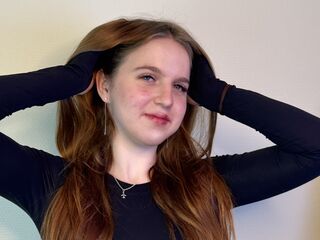 girl topless chat NilaBudy