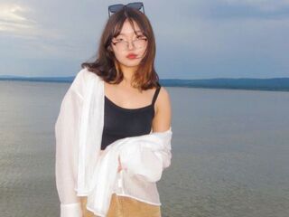 girl topless NobukoCheeks