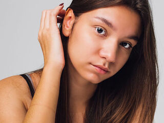 camgirl playing with dildo NoeliaZiler