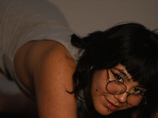 webcamgirl chat room NoemieBlanche