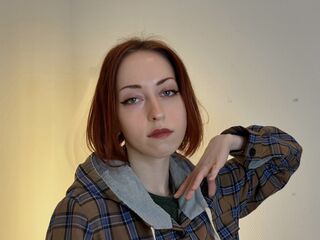 camgirl playing with dildo PameliaFavreau