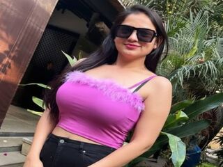 camgirl masturbating with sextoy PeachyGlow