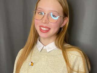 adult web cam RomanaGuethle