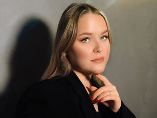 kinky cam picture SallySavage