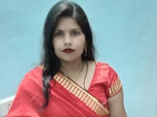 beautiful cam girl SaronLey