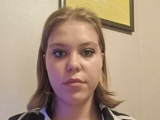 babecam SaturninaLeavitt