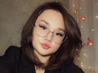 camgirl spreading pussy ShielaQuam