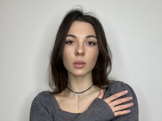 camgirl masturbating with sextoy SkyeSnow