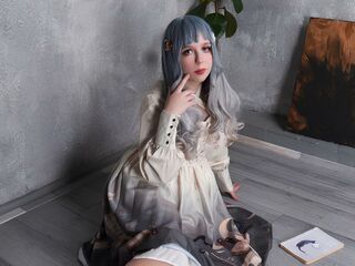 camgirl playing with sex toy SofieShy