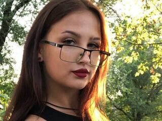 live webcam model TiffaneyHews