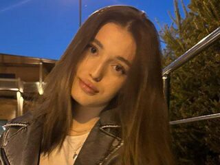 mastubating web cam girl VeronicaColle