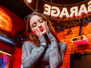 nude webcam girl photo XeniaUsher