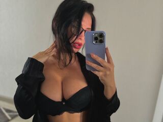 hot cam girl fingering shaved pussy YannaDim