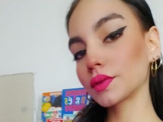 naughty camgirl fingering shaved pussy YukioDaviss