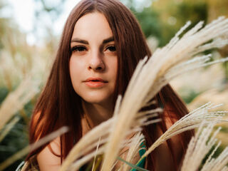 cam girl playing with sextoy ZilaraSweety