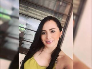 hot cam girl spreading pussy mialaurentt