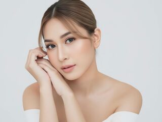 MiyakaHitomi